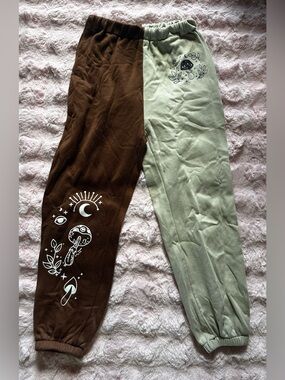 Two-Tone Mushroom Sweat Pants